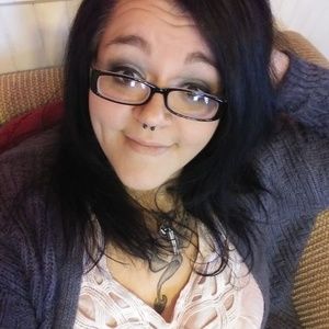 Meet your Posher, Becca